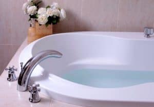 Bathtub Reglazing Costs and Options: A Comprehensive Guide