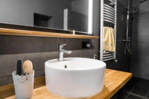 FG Tub and Tile Refinishing: Creating Cohesive Bathroom Aesthetics